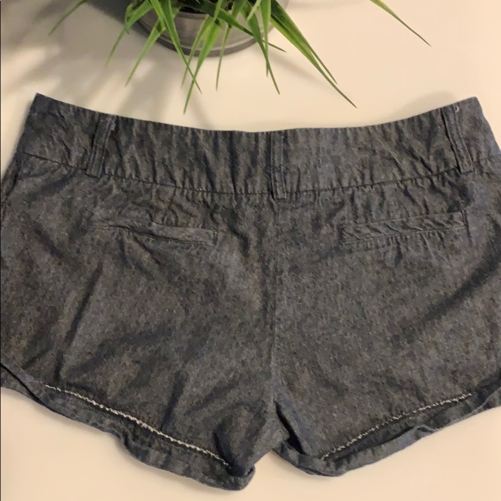 FOREVER 21 SHORT SHORTS SIZE MEDIUM - Picture 4 of 4
